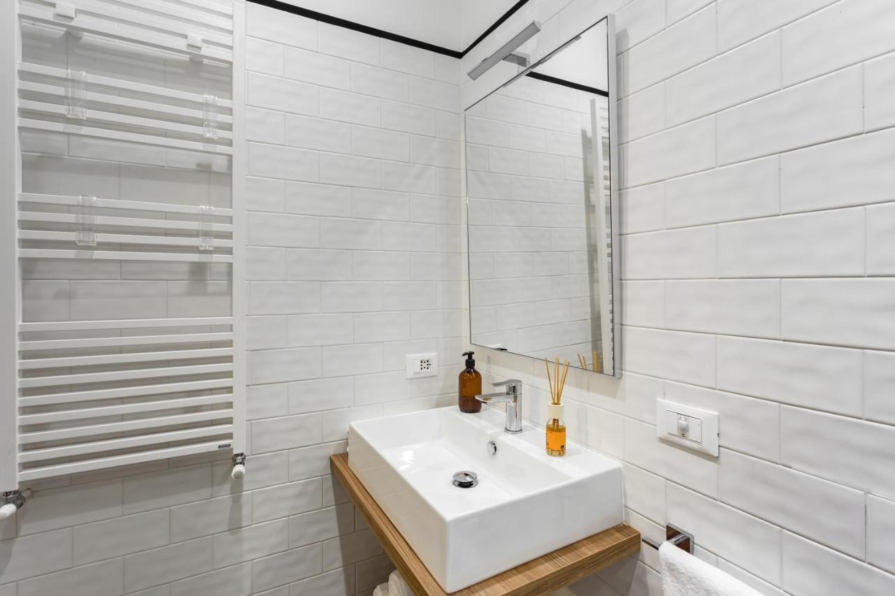 Milanofierapartments Correggio Suite Buitenkant foto
